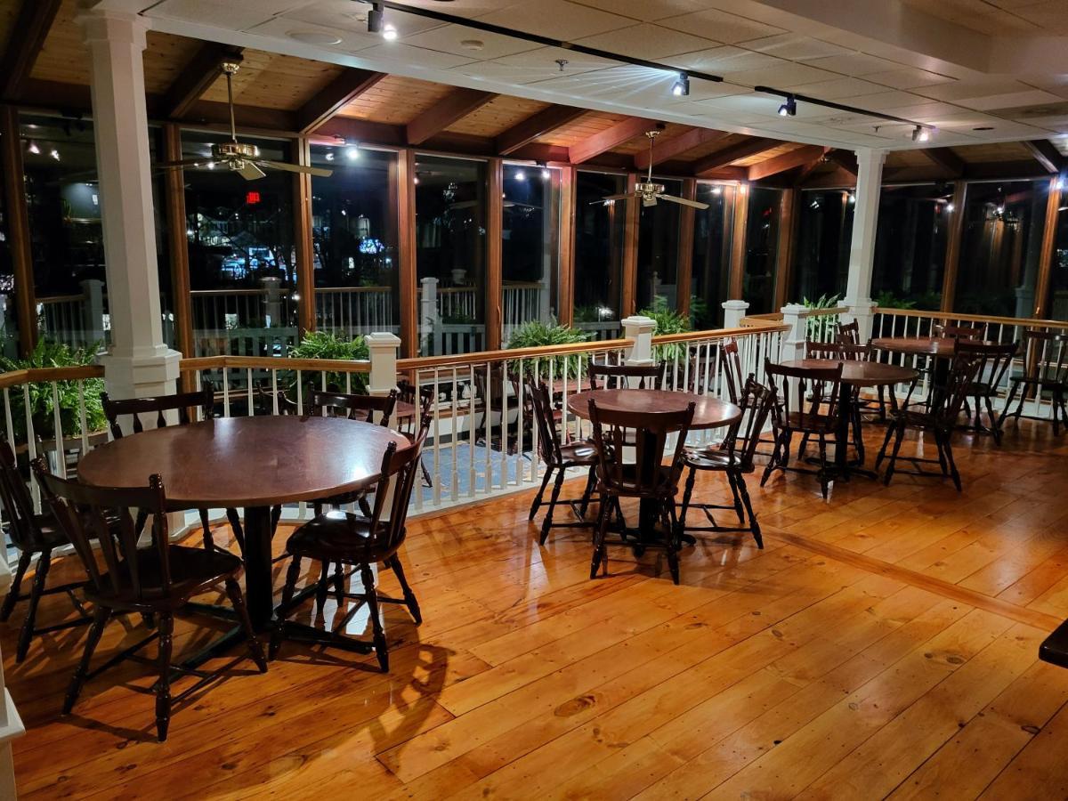 The Stowe Village Inn エクステリア 写真