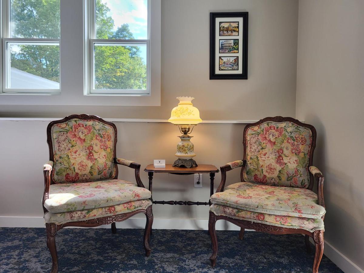 The Stowe Village Inn エクステリア 写真