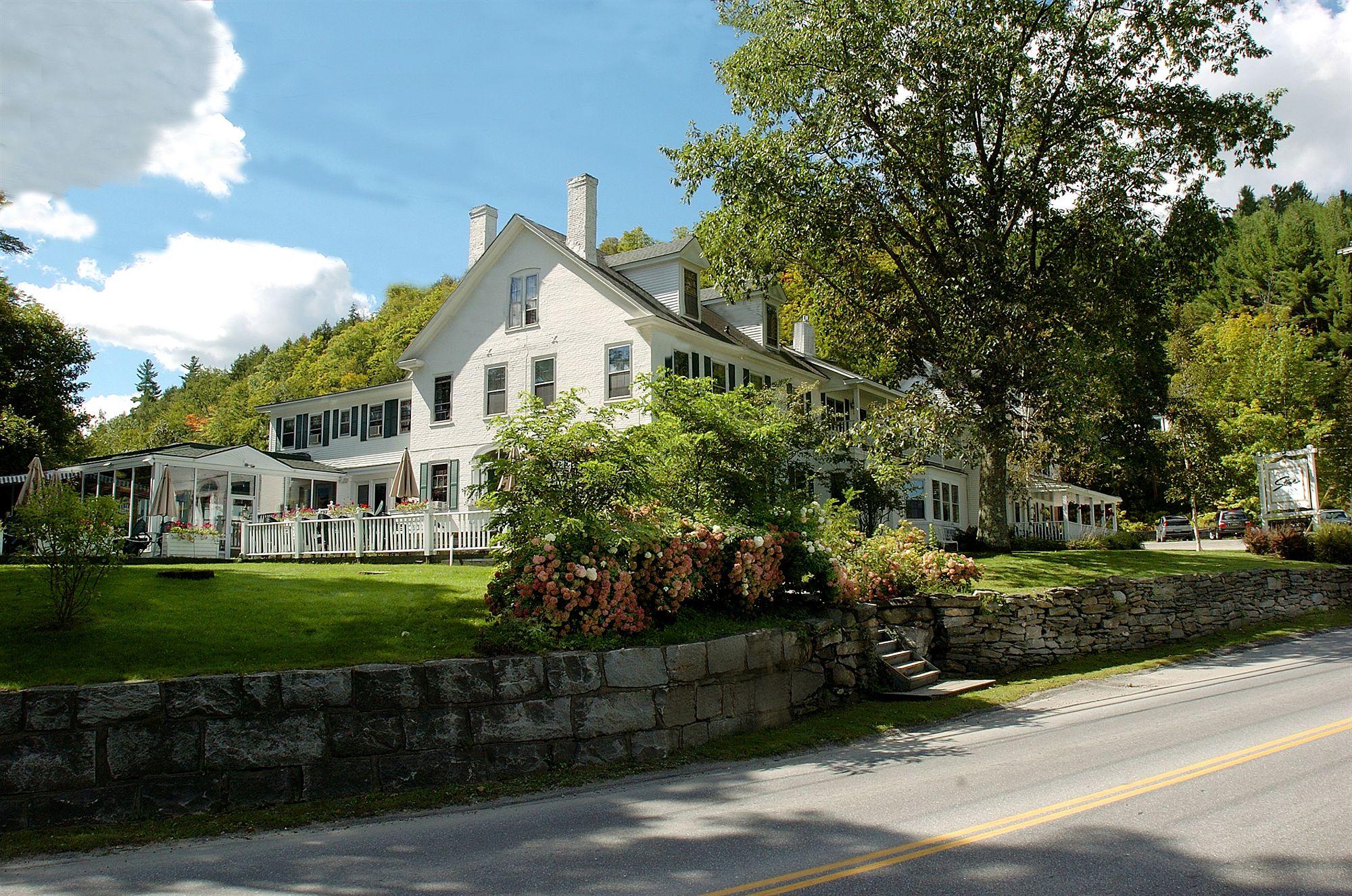 The Stowe Village Inn エクステリア 写真
